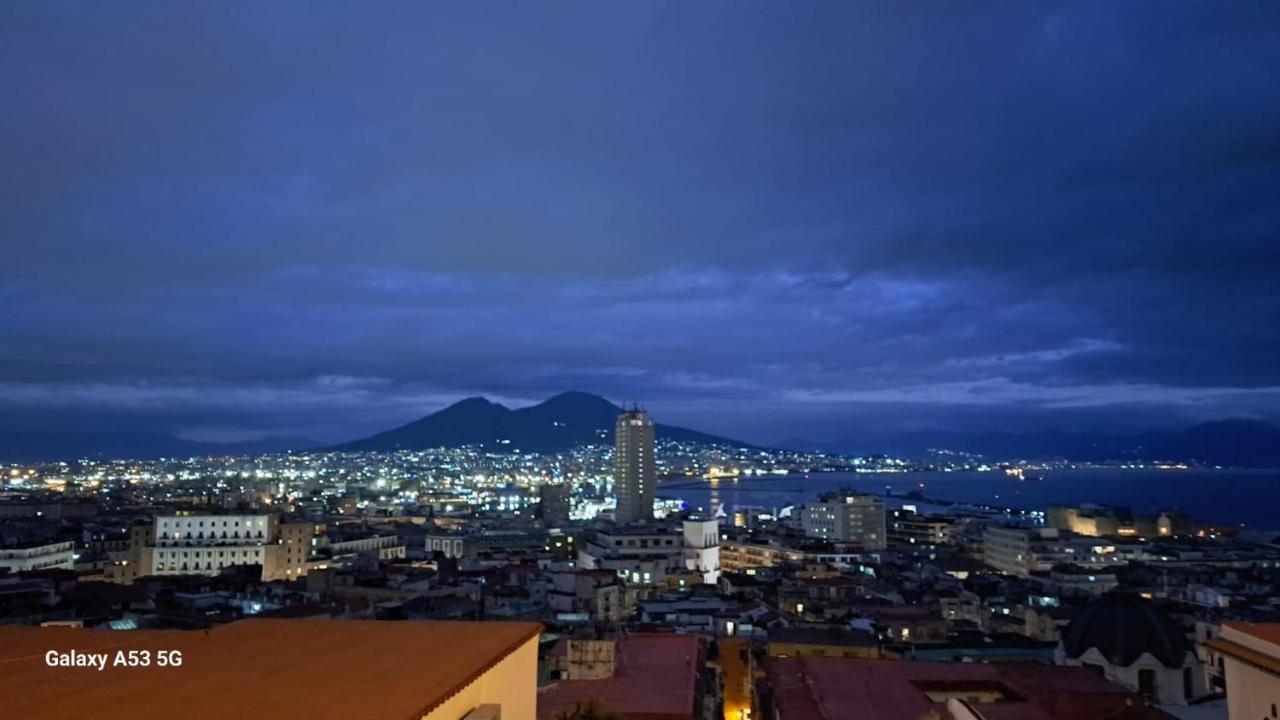 Aurora E Dad Naples Center B&B Kültér fotó